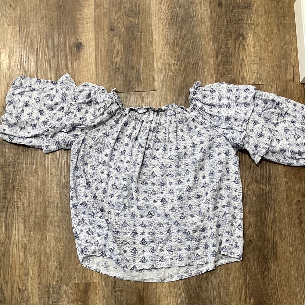 Jaase Off-Shoulder Blouse - White and Blue